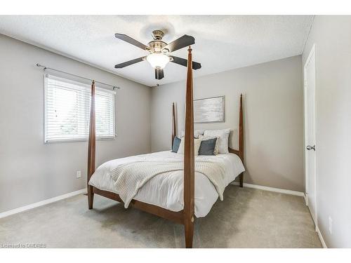 322 Leacock Avenue, Oakville, ON - Indoor Photo Showing Bedroom