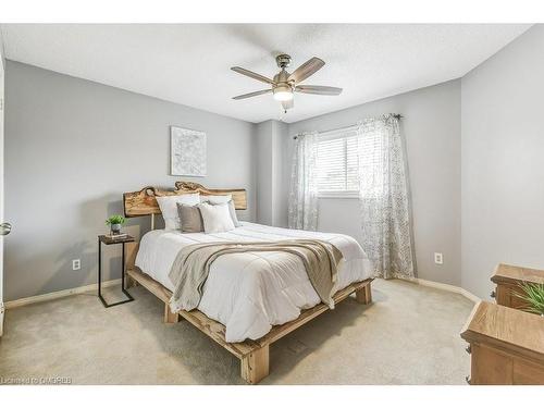 322 Leacock Avenue, Oakville, ON - Indoor Photo Showing Bedroom