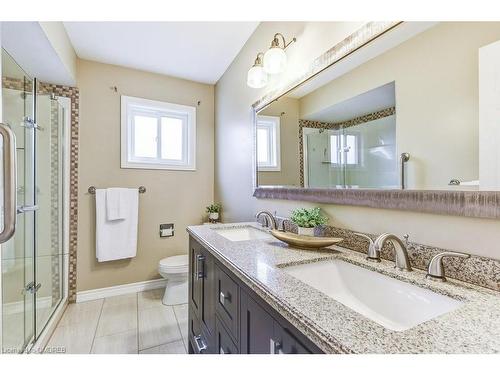 322 Leacock Avenue, Oakville, ON - Indoor Photo Showing Bathroom