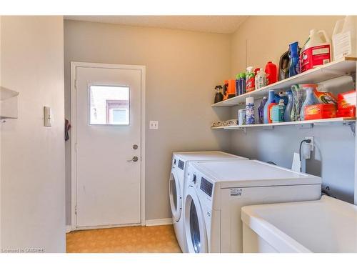 3178 Huxley Drive, Mississauga, ON - Indoor Photo Showing Laundry Room