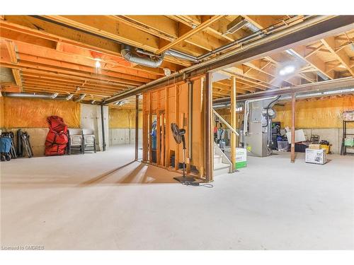 3178 Huxley Drive, Mississauga, ON - Indoor Photo Showing Basement