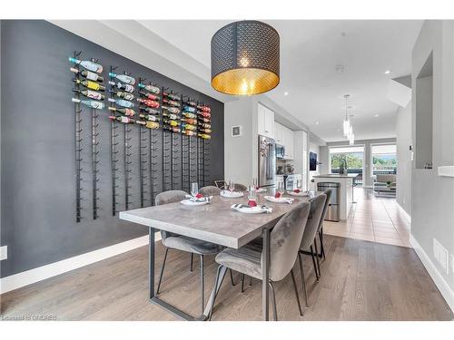 16-60 Arkell Road, Guelph, ON - Indoor Photo Showing Dining Room