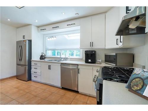 505 Patricia Drive, Oakville, ON - Indoor Photo Showing Kitchen With Stainless Steel Kitchen