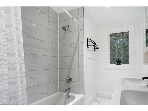 505 Patricia Drive, Oakville, ON - Indoor Photo Showing Bathroom