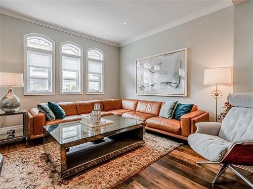 184 Dorval Drive, Oakville, ON - Indoor Photo Showing Living Room