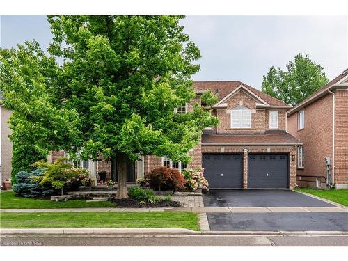 2366 Valleyridge Drive, Oakville, ON - Outdoor