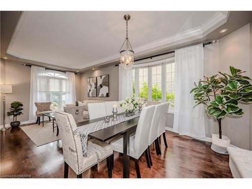 2366 Valleyridge Drive, Oakville, ON - Indoor Photo Showing Dining Room