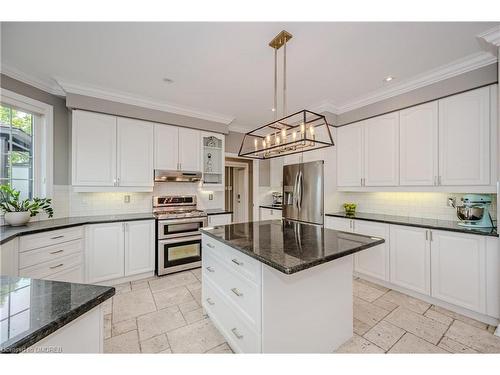 2366 Valleyridge Drive, Oakville, ON - Indoor Photo Showing Kitchen