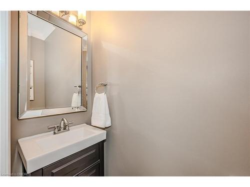 2366 Valleyridge Drive, Oakville, ON - Indoor Photo Showing Bathroom