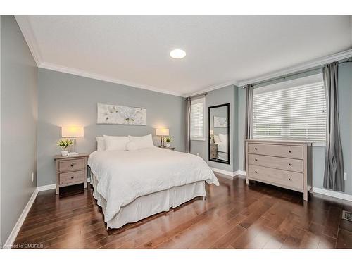 2366 Valleyridge Drive, Oakville, ON - Indoor Photo Showing Bedroom