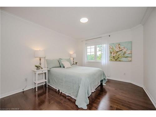 2366 Valleyridge Drive, Oakville, ON - Indoor Photo Showing Bedroom