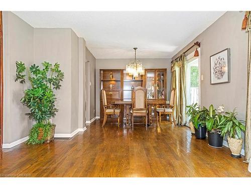 2133 Millway Gate, Mississauga, ON - Indoor Photo Showing Dining Room