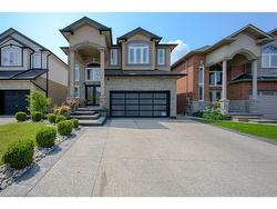 64 Onyx Court  Hamilton, ON L8W 4A3