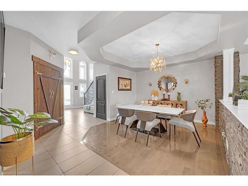 64 Onyx Court, Hamilton, ON - Indoor Photo Showing Dining Room