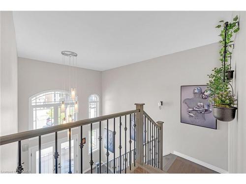 64 Onyx Court, Hamilton, ON - Indoor Photo Showing Other Room