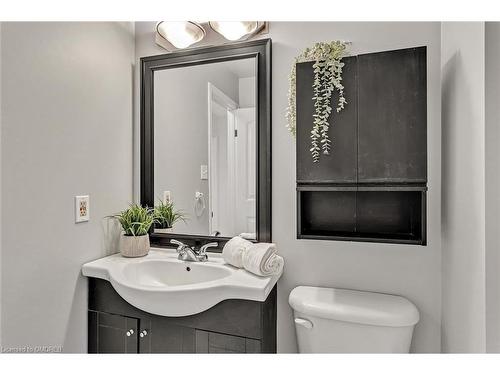 9 Hughes Court, Kawartha Lakes, ON - Indoor Photo Showing Bathroom