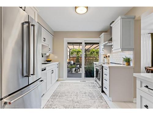 5284 Bromley Road, Burlington, ON - Indoor Photo Showing Kitchen