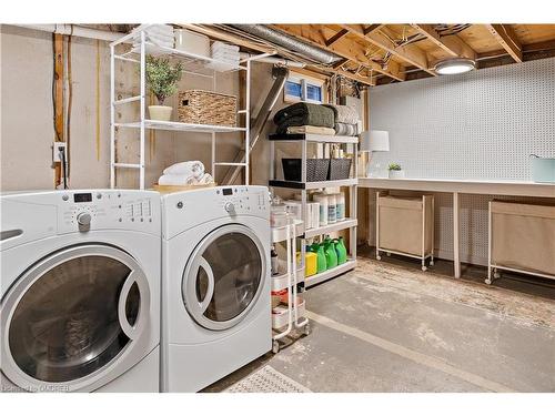 5284 Bromley Road, Burlington, ON - Indoor Photo Showing Laundry Room