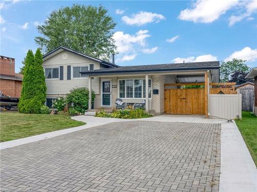 4033 Montcalm Crescent, Niagara Falls, ON - Outdoor With Facade