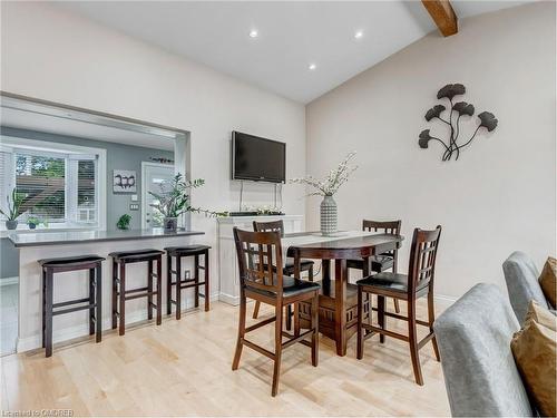 4033 Montcalm Crescent, Niagara Falls, ON - Indoor Photo Showing Dining Room