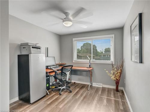 4033 Montcalm Crescent, Niagara Falls, ON - Indoor Photo Showing Office