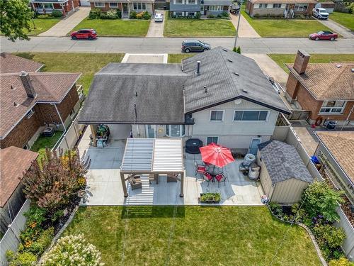 4033 Montcalm Crescent, Niagara Falls, ON - Outdoor With Deck Patio Veranda