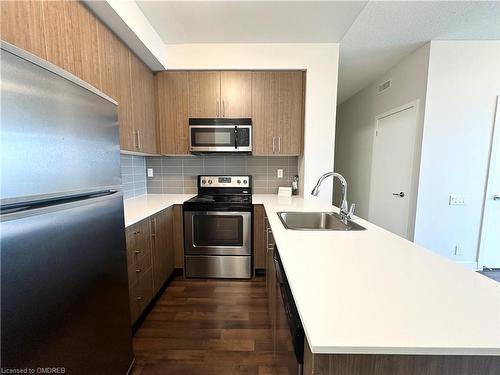 1401-188 Clark Boulevard, Brampton, ON - Indoor Photo Showing Kitchen With Stainless Steel Kitchen With Upgraded Kitchen