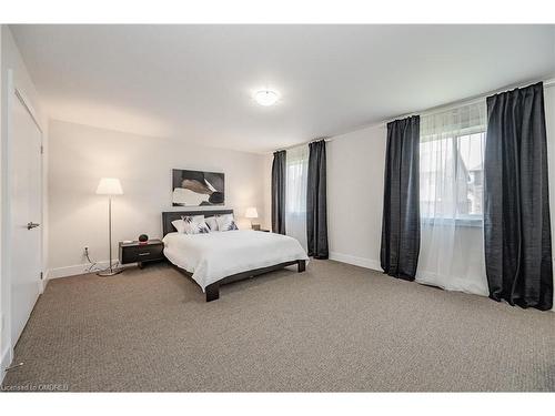 46 Creek Ridge Street, Kitchener, ON - Indoor Photo Showing Bedroom