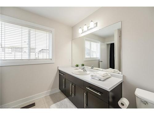 46 Creek Ridge Street, Kitchener, ON - Indoor Photo Showing Bathroom