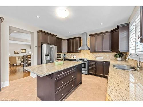 2148 Bingley Crescent, Oakville, ON - Indoor Photo Showing Kitchen With Stainless Steel Kitchen With Double Sink With Upgraded Kitchen