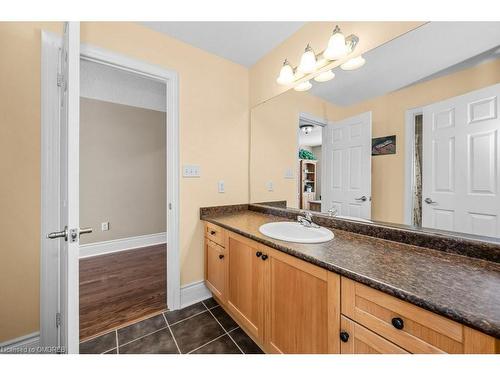 2148 Bingley Crescent, Oakville, ON - Indoor Photo Showing Bathroom