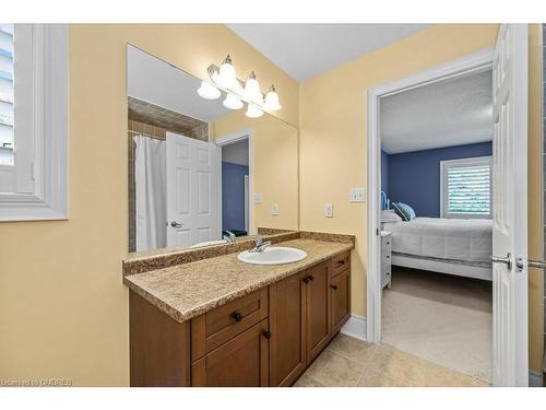 2148 Bingley Crescent, Oakville, ON - Indoor Photo Showing Bathroom