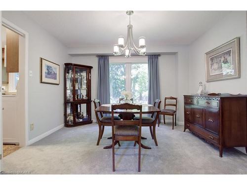 1760 Solitaire Court, Mississauga, ON - Indoor Photo Showing Dining Room