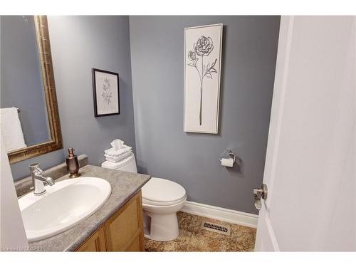 1760 Solitaire Court, Mississauga, ON - Indoor Photo Showing Bathroom