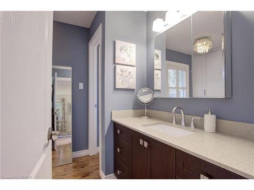 1760 Solitaire Court, Mississauga, ON - Indoor Photo Showing Bathroom