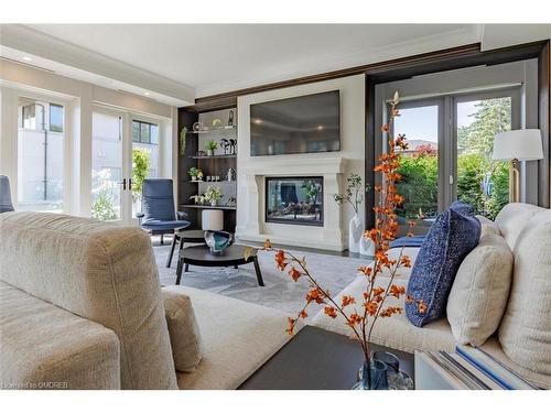 10 Maplegrove Drive, Oakville, ON - Indoor Photo Showing Living Room With Fireplace