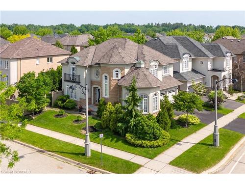 3301 Springflower Way, Oakville, ON - Outdoor With Facade