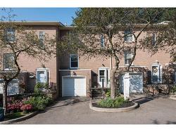 65-2127 Mountain Grove Avenue  Burlington, ON L7P 2H8