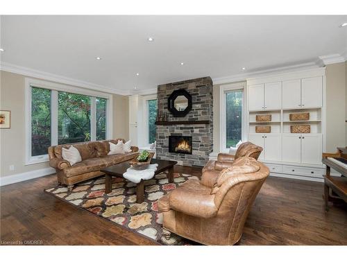 2057 Snow Crescent, Mississauga, ON - Indoor Photo Showing Living Room With Fireplace