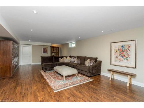 2057 Snow Crescent, Mississauga, ON - Indoor Photo Showing Living Room