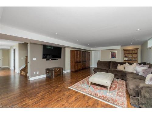 2057 Snow Crescent, Mississauga, ON - Indoor Photo Showing Living Room