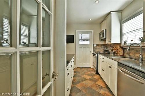 29 Crescent Road, Oakville, ON - Indoor Photo Showing Kitchen