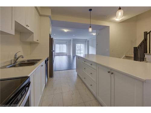 3 Ridgeside Lane, Waterdown, ON - Indoor Photo Showing Kitchen With Double Sink