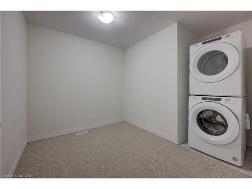 3 Ridgeside Lane, Waterdown, ON - Indoor Photo Showing Laundry Room