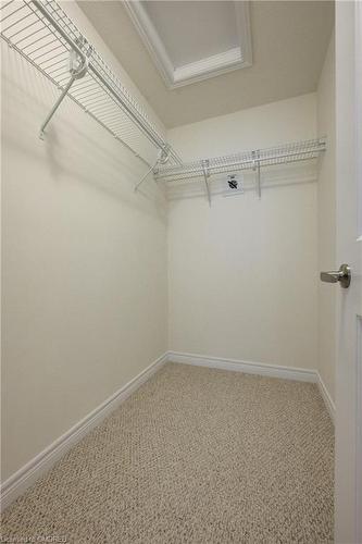 3 Ridgeside Lane, Waterdown, ON - Indoor With Storage