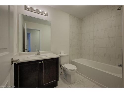 3 Ridgeside Lane, Waterdown, ON - Indoor Photo Showing Bathroom