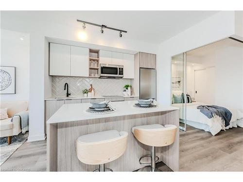 1305-36 Zorra Street, Toronto, ON - Indoor Photo Showing Kitchen