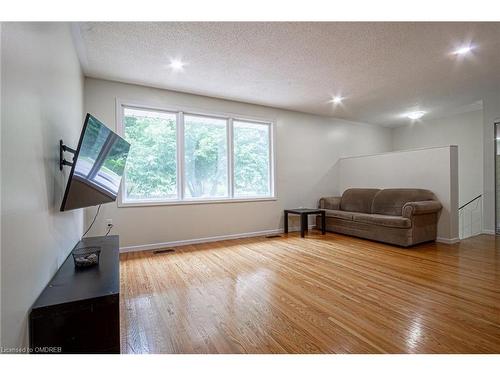 650 Greenhill Avenue, Hamilton, ON - Indoor