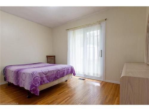 650 Greenhill Avenue, Hamilton, ON - Indoor Photo Showing Bedroom