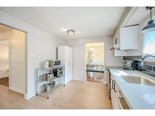 532 Churchill Avenue, Milton, ON - Indoor Photo Showing Kitchen With Double Sink